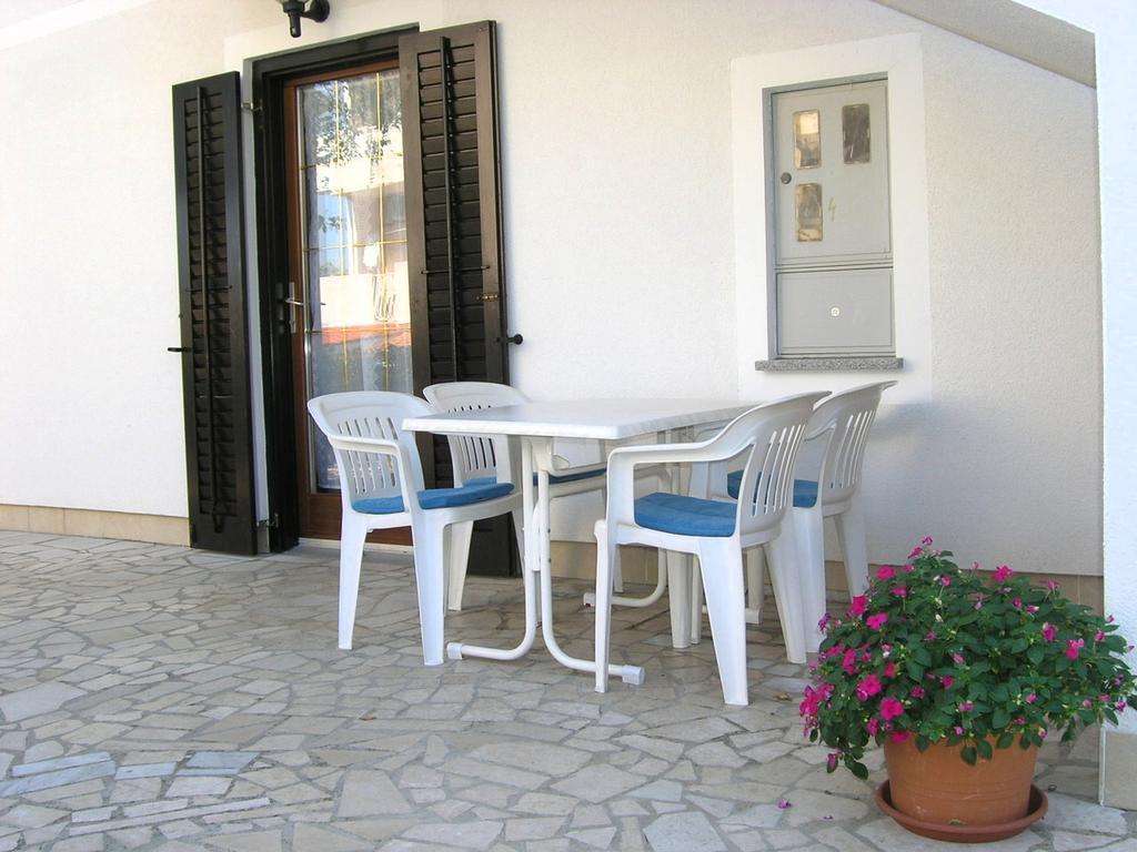 Apartmani Dolencic Krk Town Εξωτερικό φωτογραφία