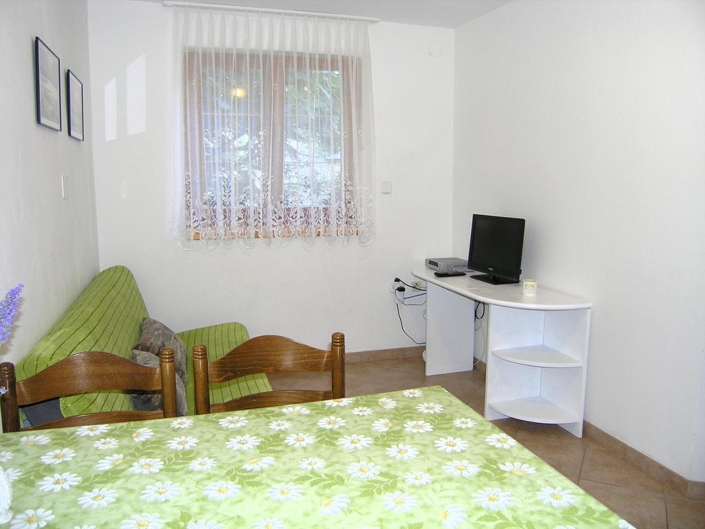 Apartmani Dolencic Krk Town Εξωτερικό φωτογραφία