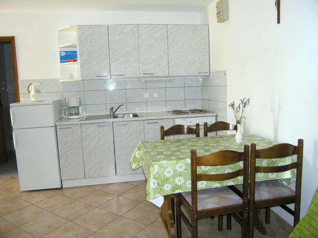 Apartmani Dolencic Krk Town Εξωτερικό φωτογραφία