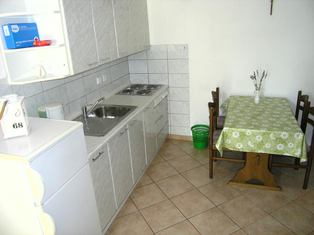 Apartmani Dolencic Krk Town Εξωτερικό φωτογραφία