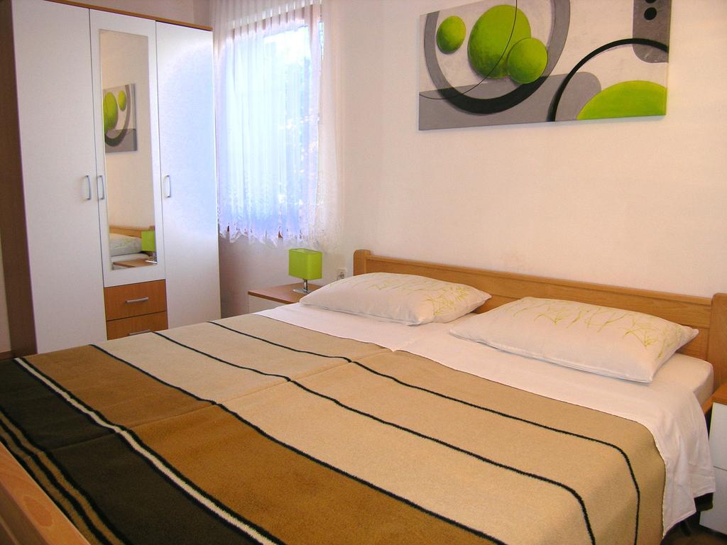 Apartmani Dolencic Krk Town Εξωτερικό φωτογραφία