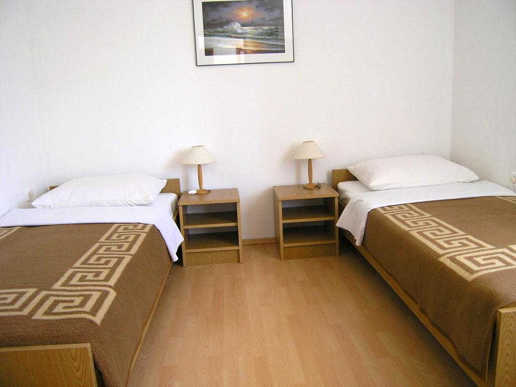 Apartmani Dolencic Krk Town Εξωτερικό φωτογραφία