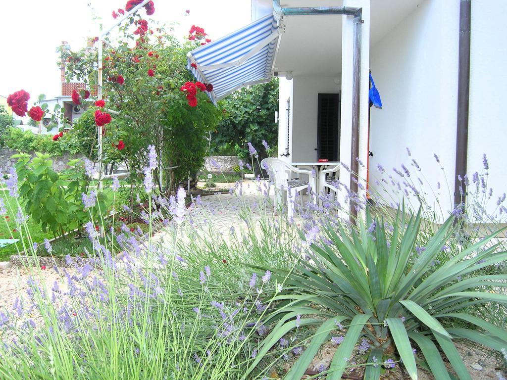 Apartmani Dolencic Krk Town Εξωτερικό φωτογραφία