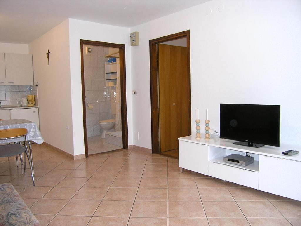 Apartmani Dolencic Krk Town Εξωτερικό φωτογραφία
