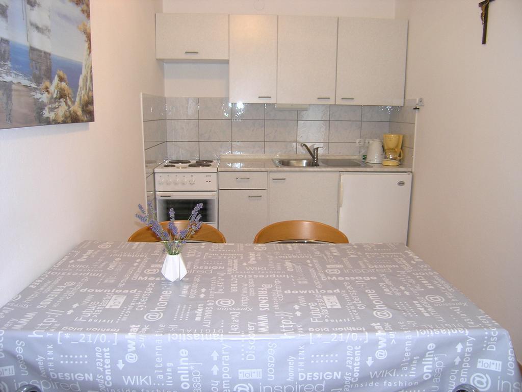 Apartmani Dolencic Krk Town Εξωτερικό φωτογραφία