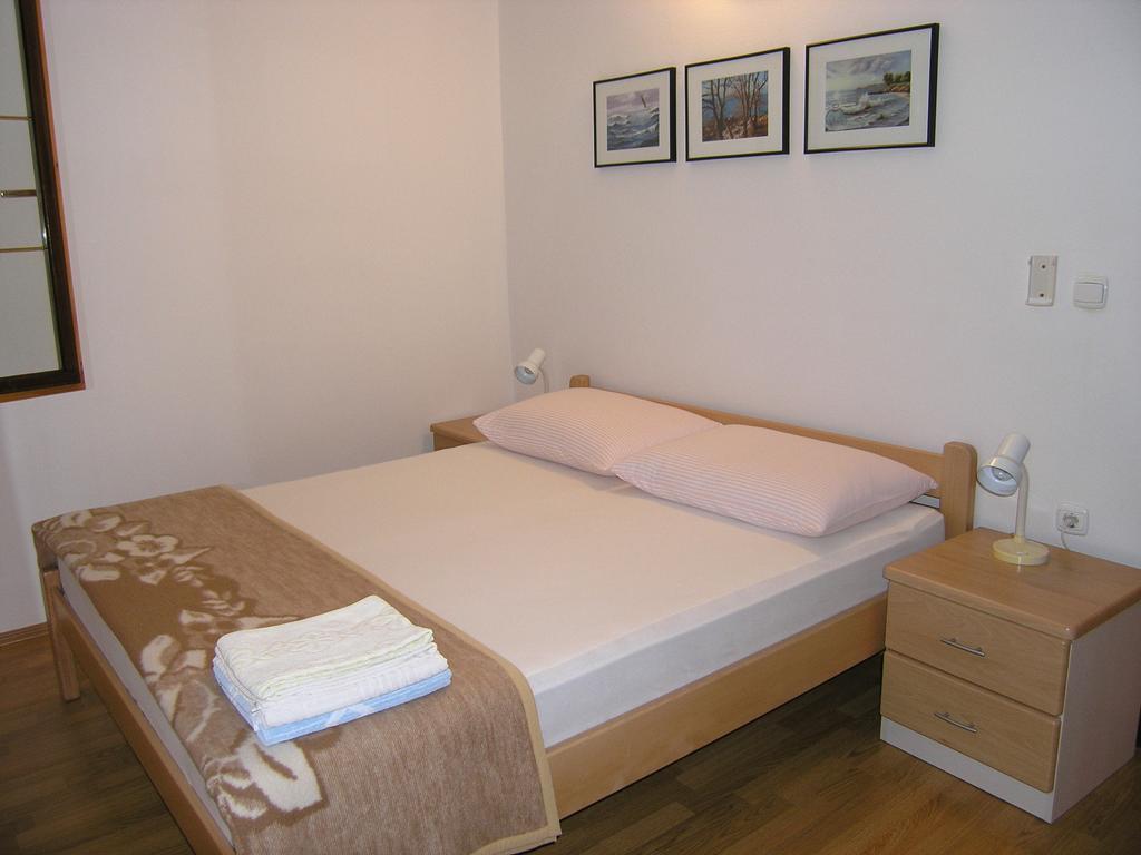 Apartmani Dolencic Krk Town Εξωτερικό φωτογραφία
