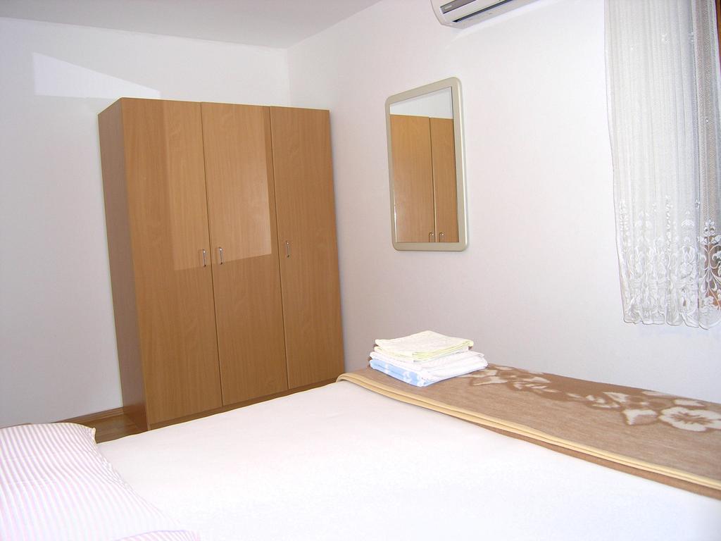 Apartmani Dolencic Krk Town Εξωτερικό φωτογραφία