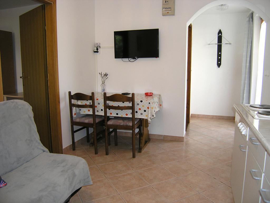 Apartmani Dolencic Krk Town Εξωτερικό φωτογραφία