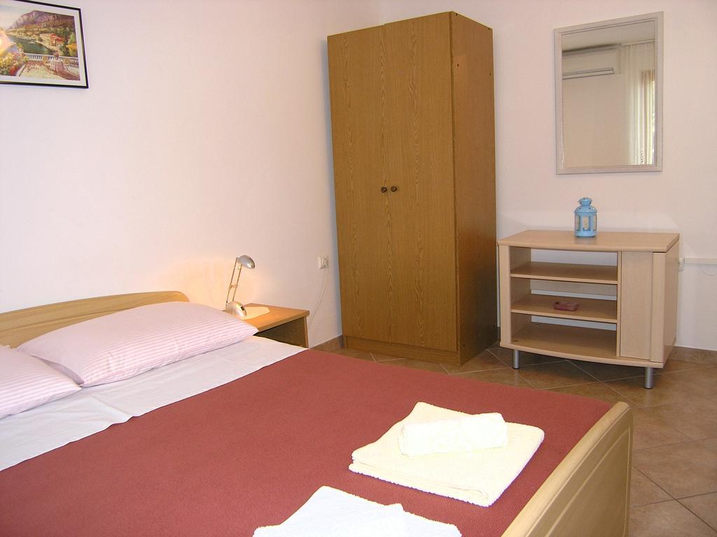 Apartmani Dolencic Krk Town Εξωτερικό φωτογραφία