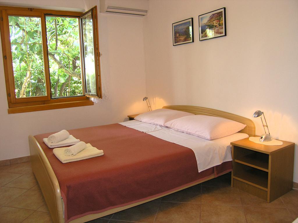 Apartmani Dolencic Krk Town Εξωτερικό φωτογραφία