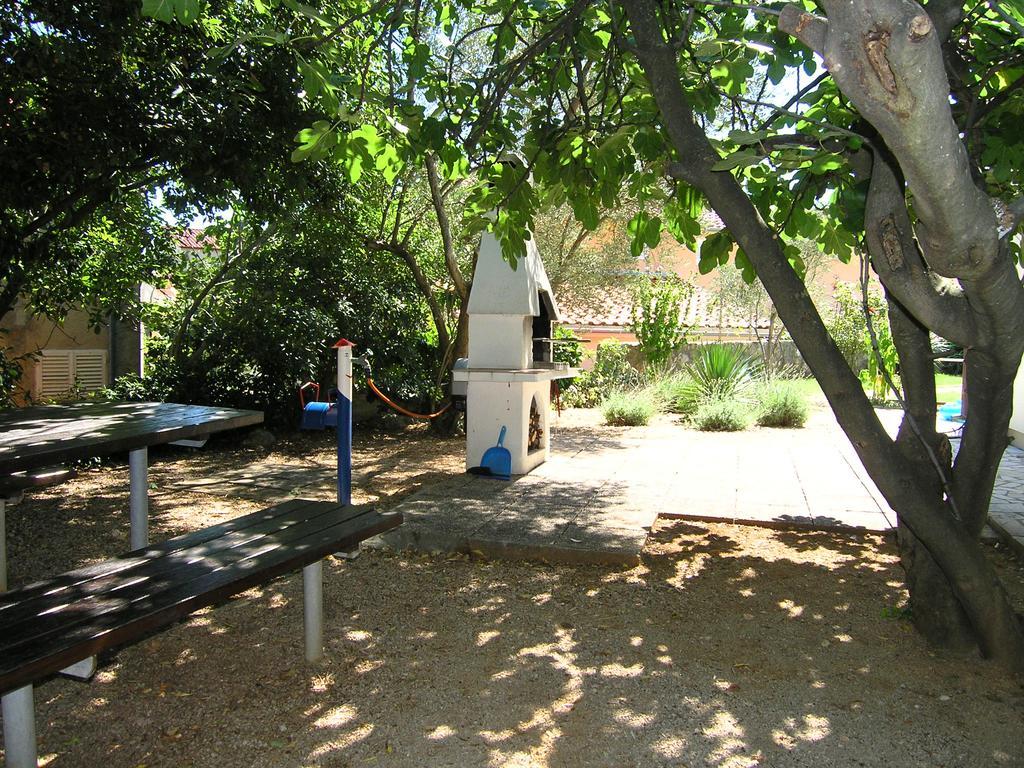 Apartmani Dolencic Krk Town Εξωτερικό φωτογραφία